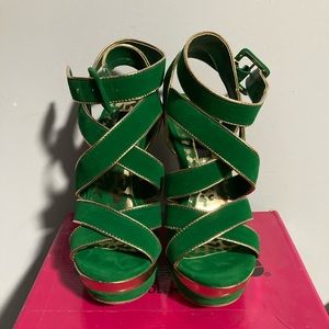 NWB Dollhouse Green Wedges